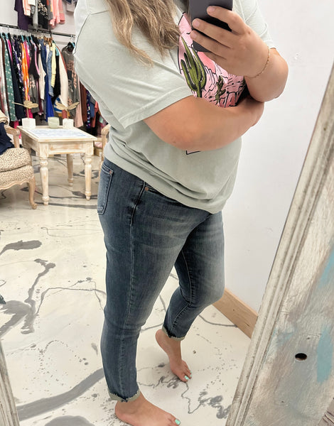 High Rise Raw Hem Relaxed Fit Judy Blue