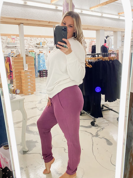 Michelle Mae Corrine Joggers in Plum