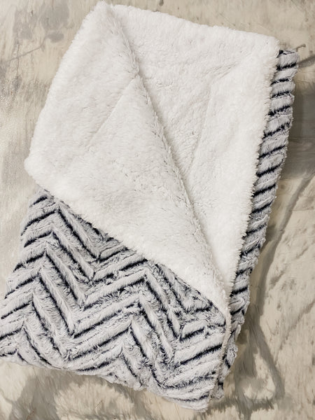 Luxury Blanket Black Friday Deal Gray Chevron