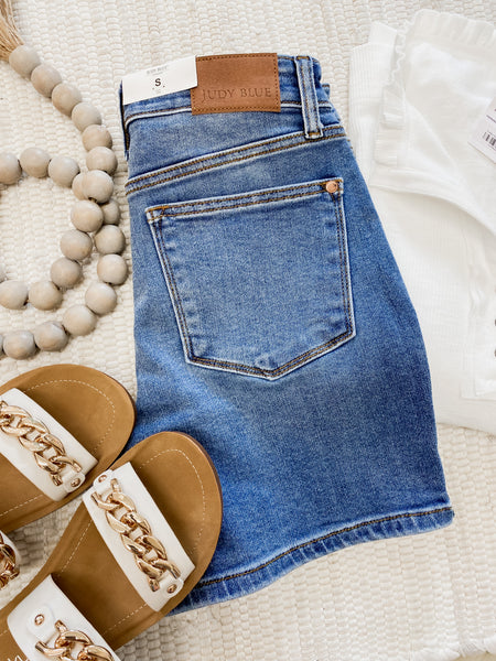 Judy Blue HW Button Mid Length Dad Shorts