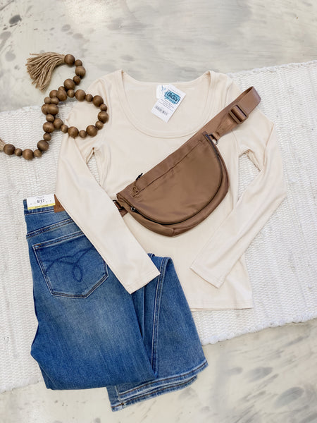 Hold Tight Scoop Neck Long Sleeve in Cream