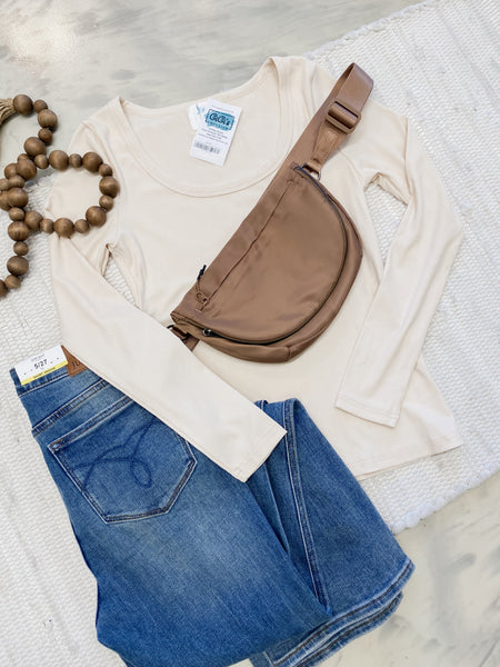 Hold Tight Scoop Neck Long Sleeve in Cream
