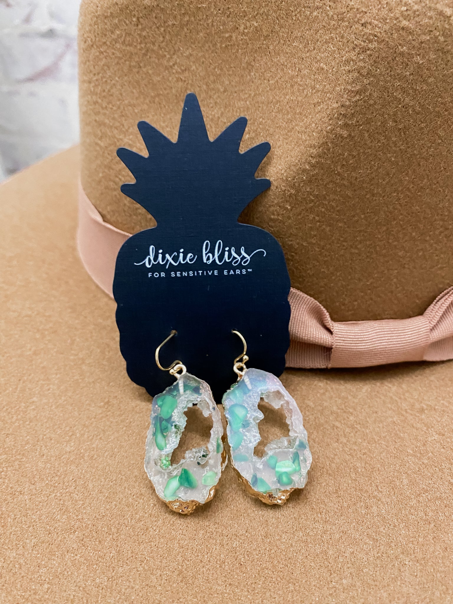 Dixie Bliss Emerald Geode