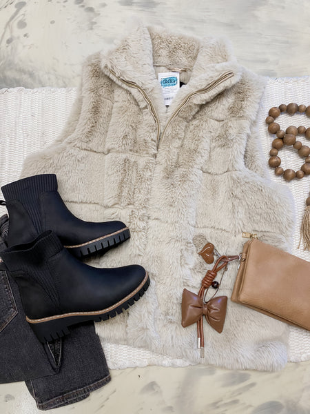 Champange Fur Vest Black Label