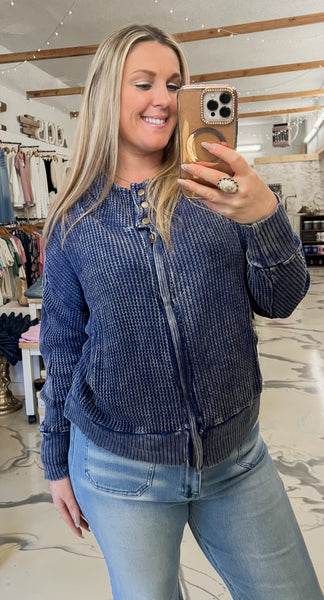 Waffle Mineral Washed Jacket in Lt Navy