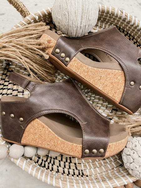 Carly Wedge in Chocolate