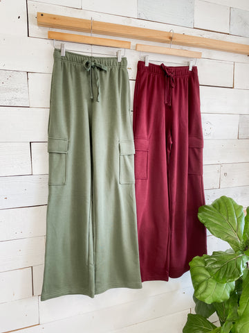 Black Out  Friday Cargo Sweatpants