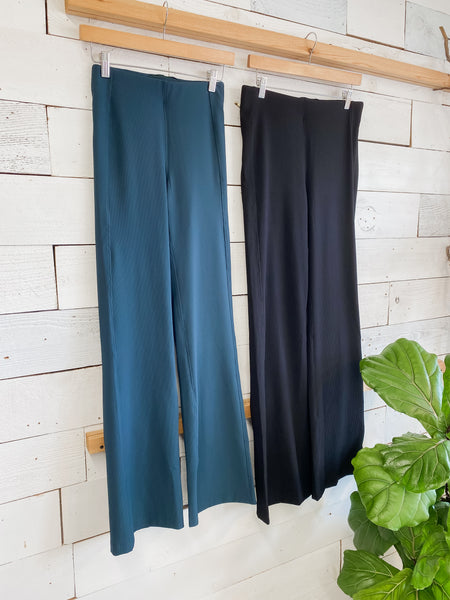 Black Out Friday Pintuck Leggings