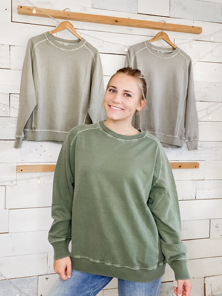 Bountiful Basic Pullover Dk. Olive