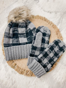Fleece Hat & Mitten Gray Plaid