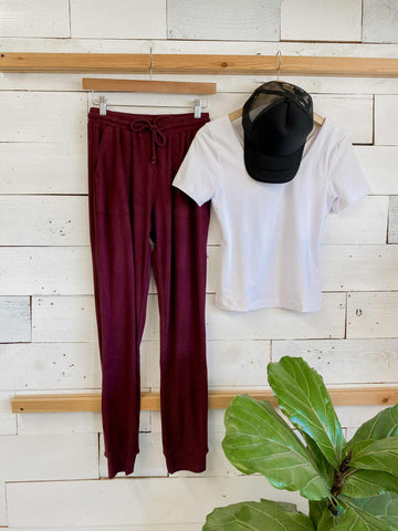 Michelle Mae Corrine Joggers in Burgundy