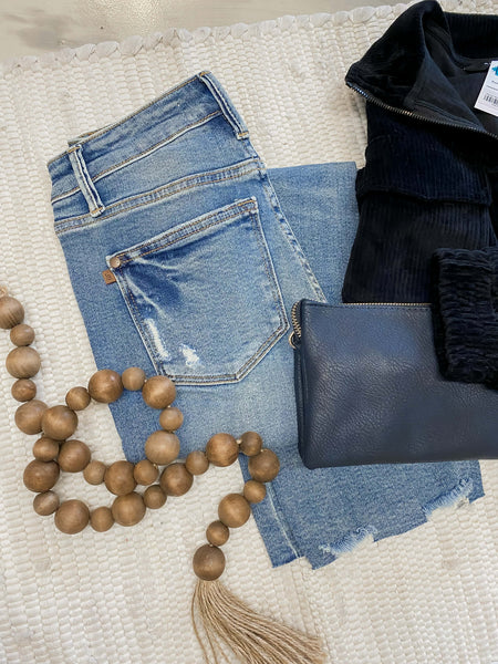 Judy Blue MR Vintage Wash Destroy Hem Kick Flare