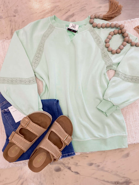 Michelle Mae Lace Accent Vintage Wash in Mint