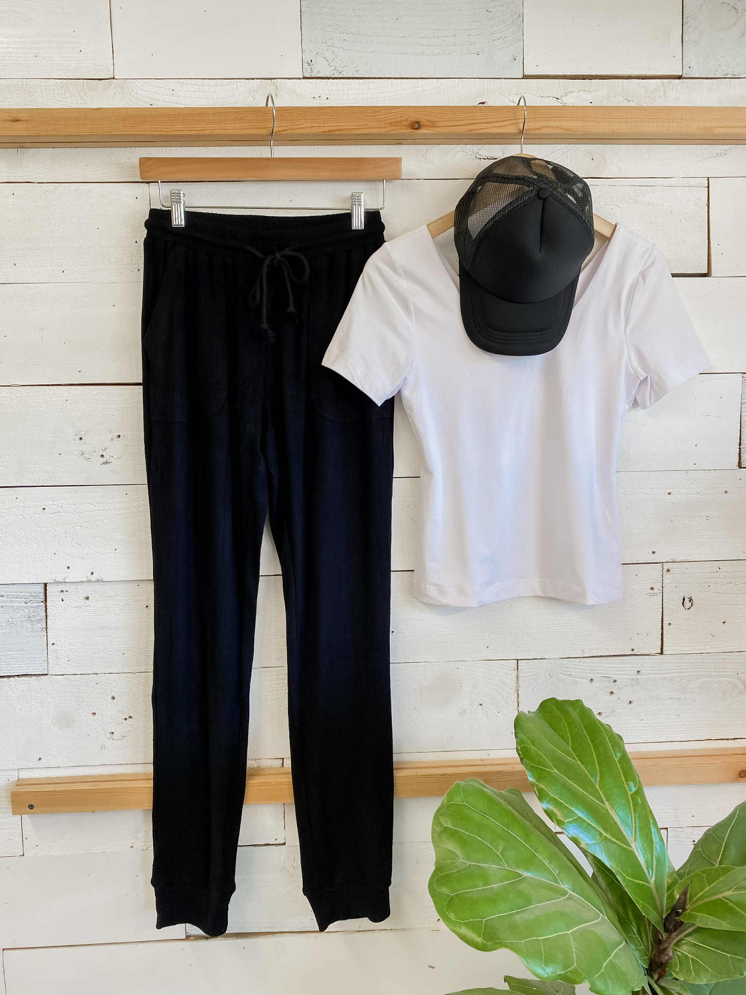 Michelle Mae Corrine Joggers in Black