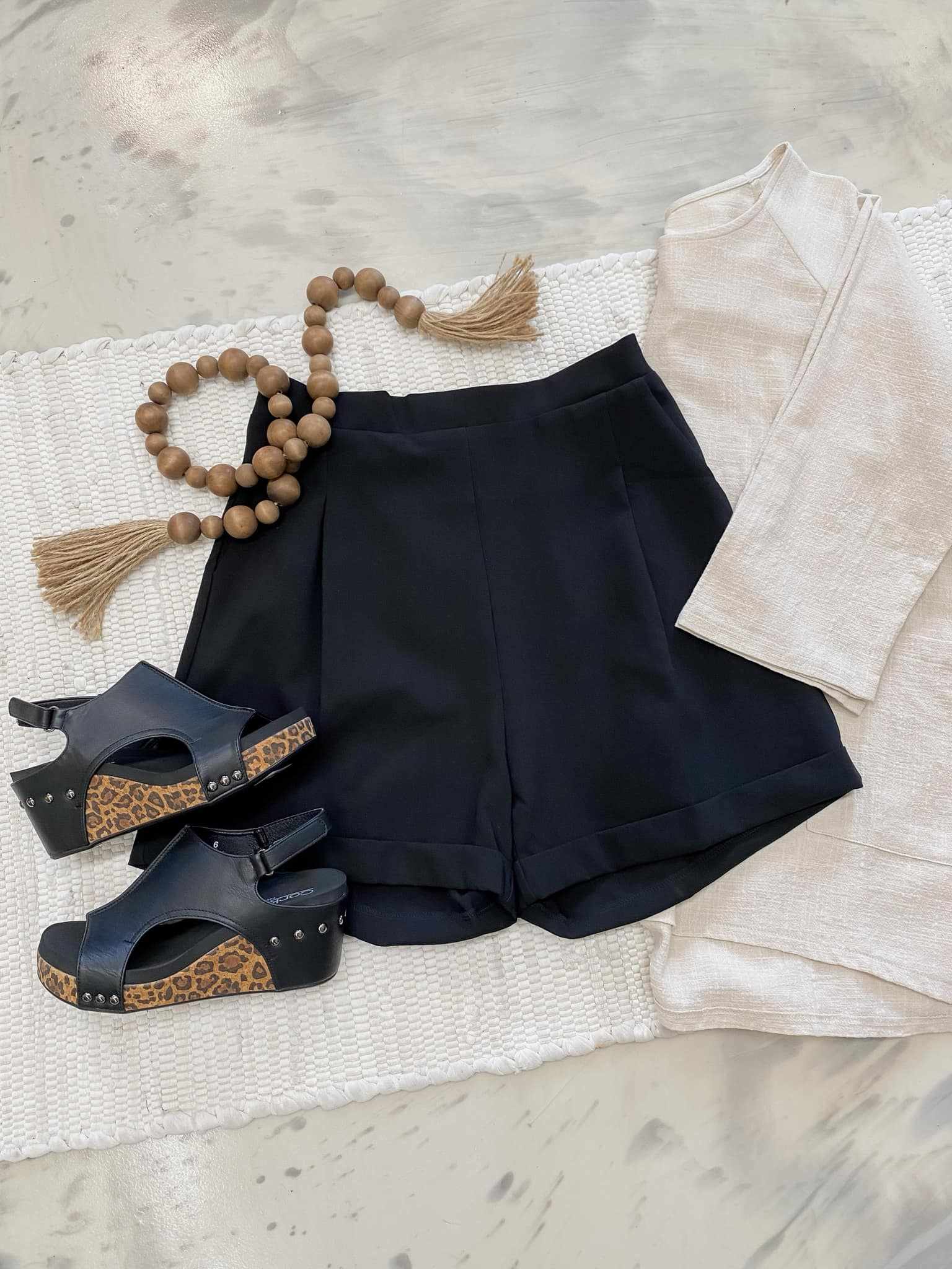 Pleated Sassy Shorts In Black