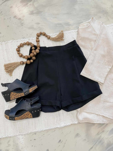Pleated Sassy Shorts In Black