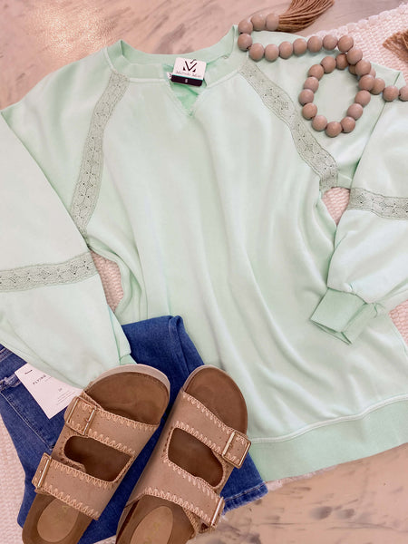 Michelle Mae Lace Accent Vintage Wash in Mint