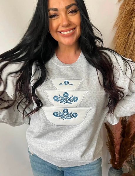 Hand-sewn Pyrex Bowl Sweatshirt White/Blue