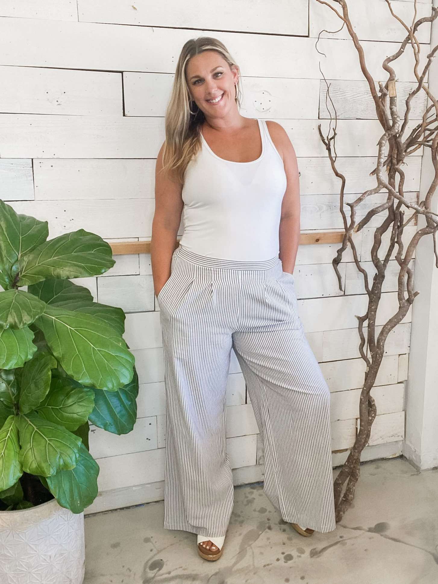 Pleats Wide Leg Pants