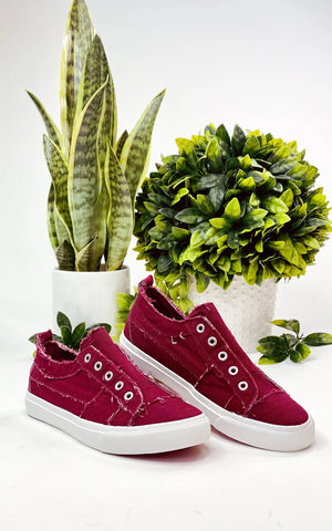 Corky Babalu Maroon