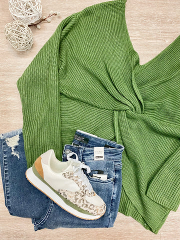 Penelope Twists Sweater Olive