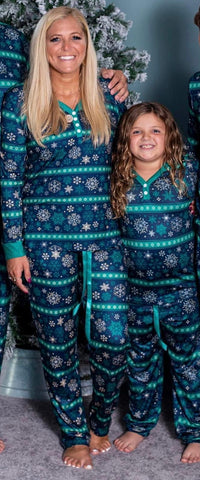 Mommy & Me Snowflake Jammies