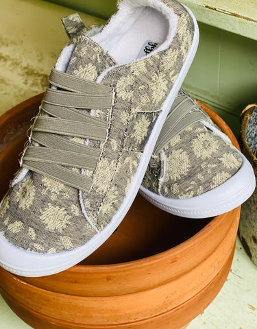 Gypsy Jazz Brayden Slip on STEAL
