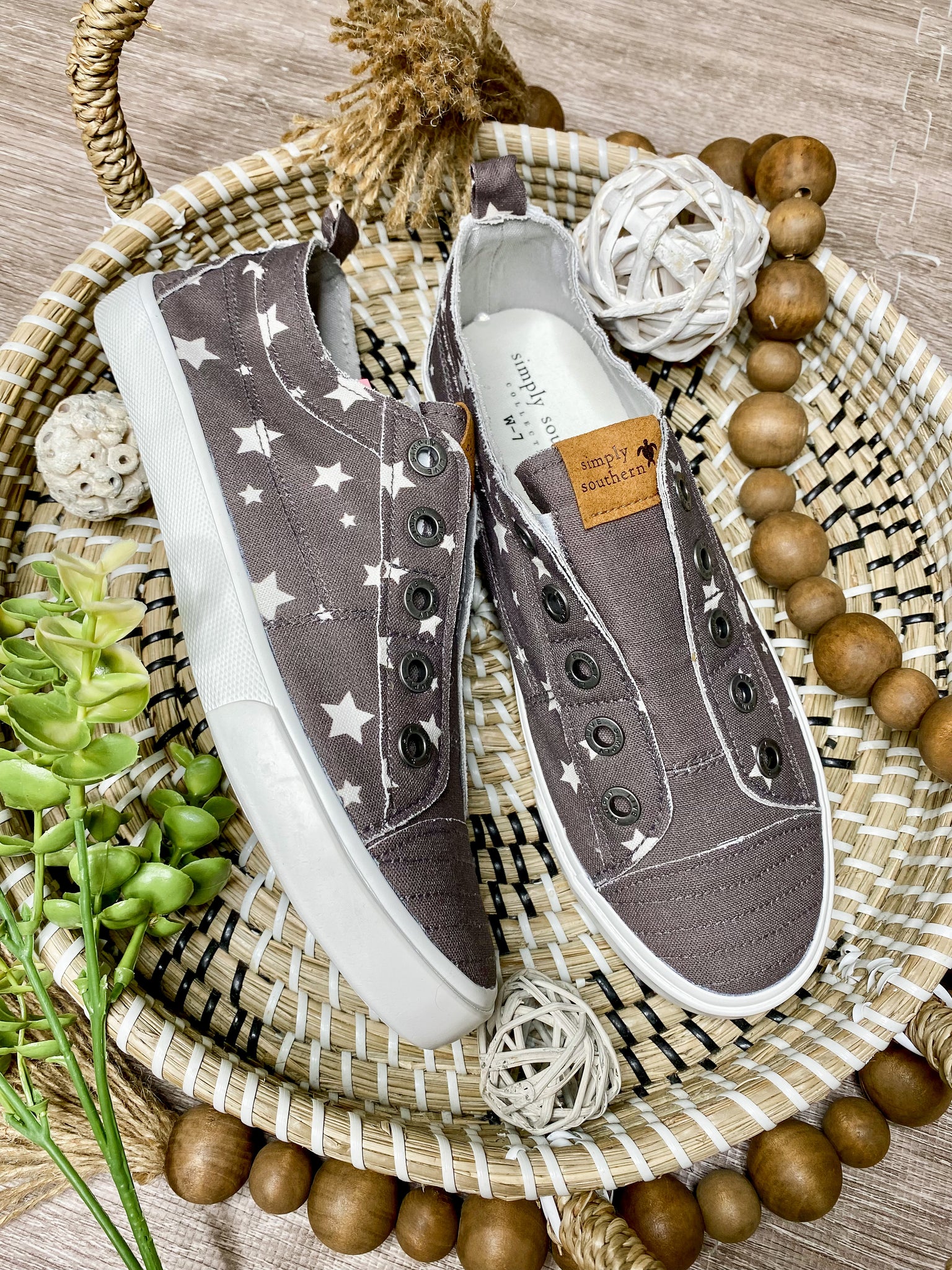 SS Star Sneakers