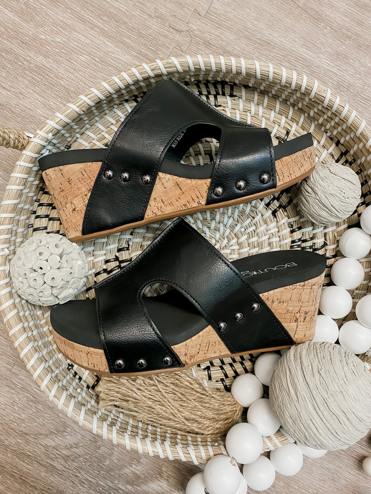 Corky Oasis Black